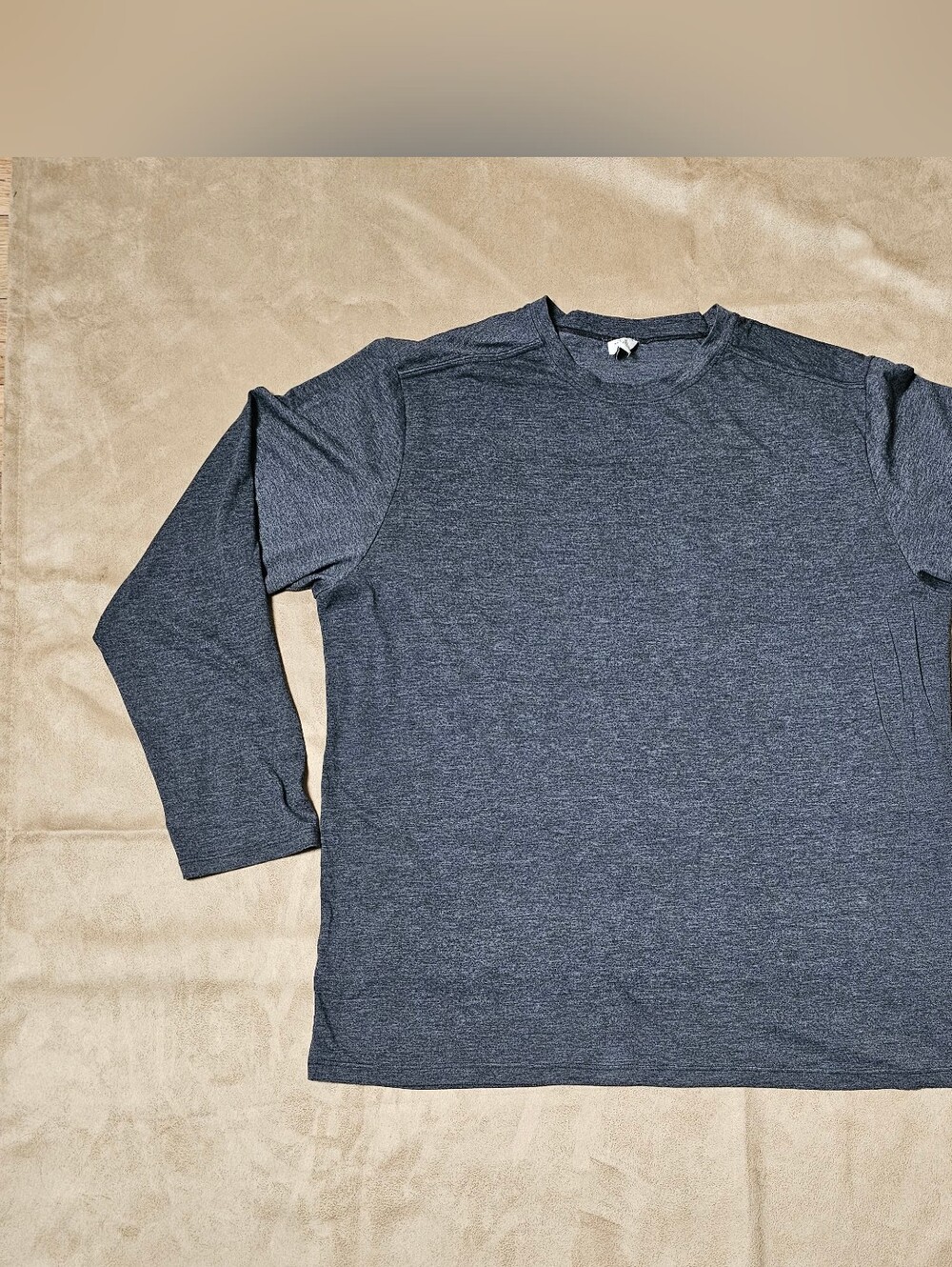 2 Augusta Sportswear Tri-blend Black Heather Men's Long Sleeve CrewNeck T-shirt